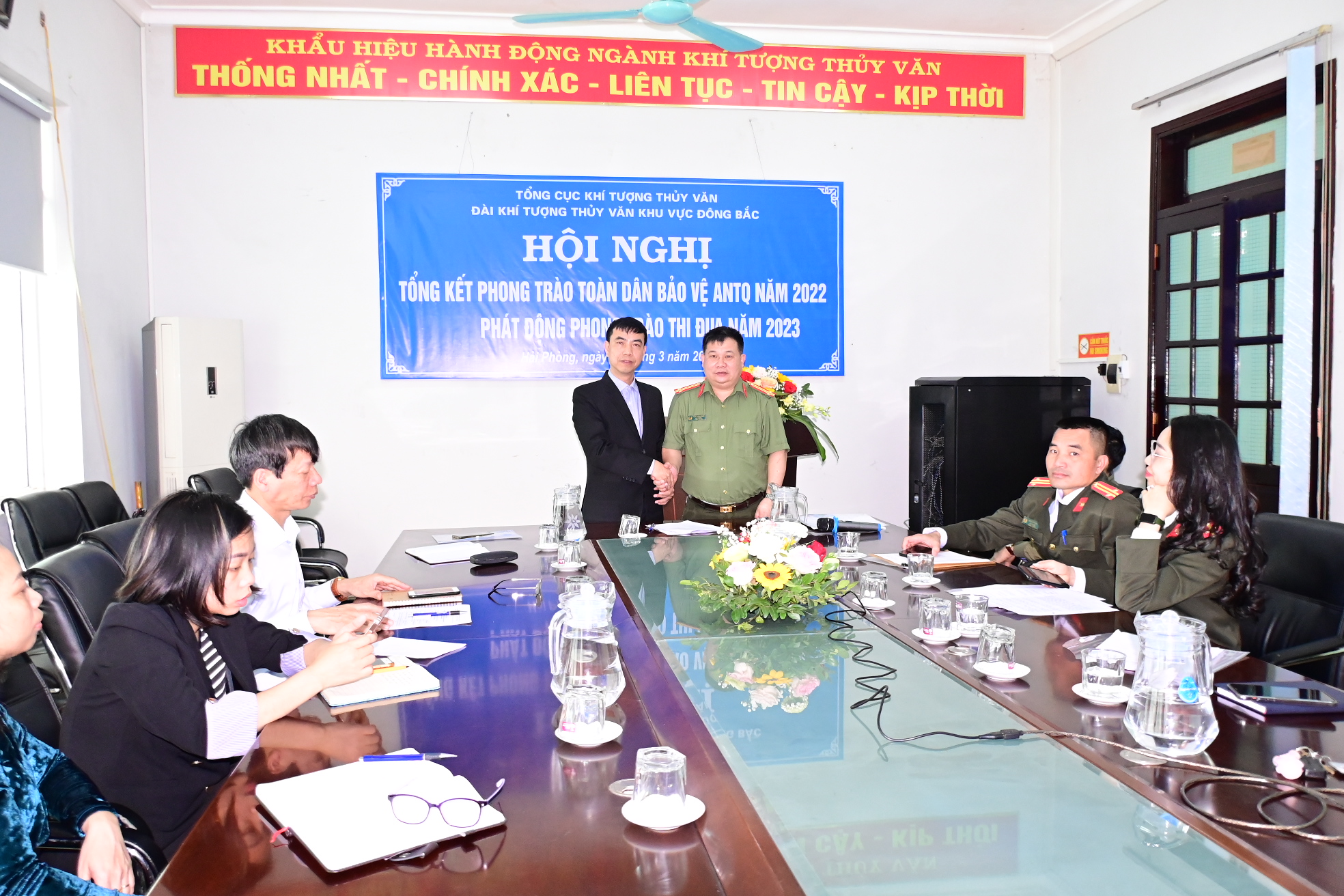 Đài khí tượng Thủy văn khu vực Đông Bắc: Phát động 6 nội dung thi đua xây dựng phong trào vì an ninh Tổ quốc năm 2023